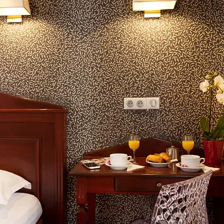מלון Eiffel Rive Gauche 3*