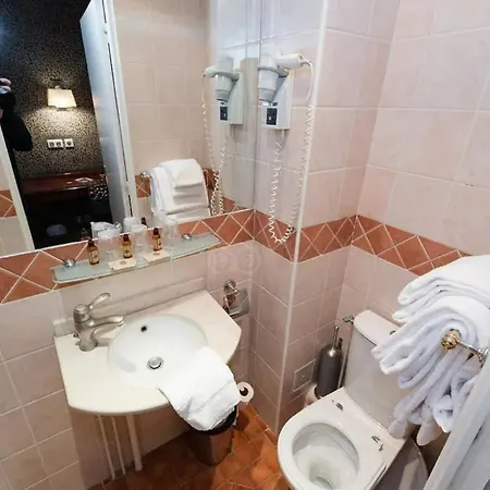 Hotel Eiffel Rive Gauche