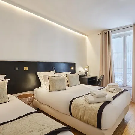 Hotel Eiffel Rive Gauche 3*