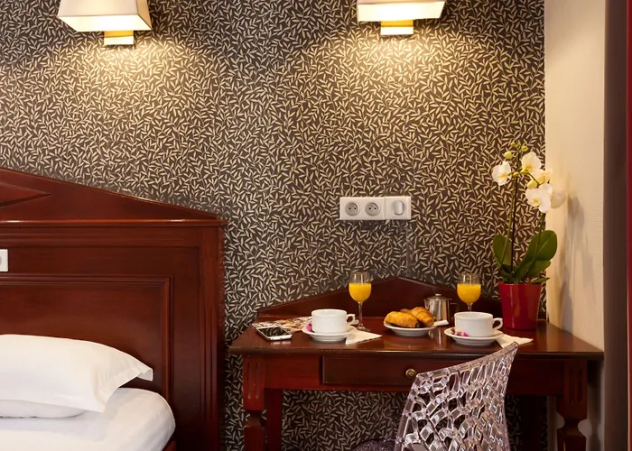 Отель Eiffel Rive Gauche 3*