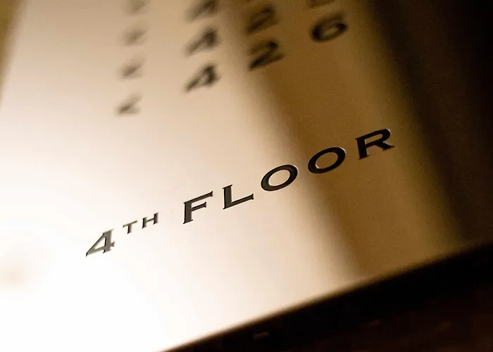 Eiffel Rive Gauche Szálloda 3*