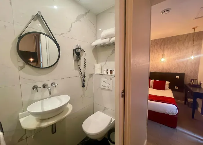 Eiffel Rive Gauche 3*