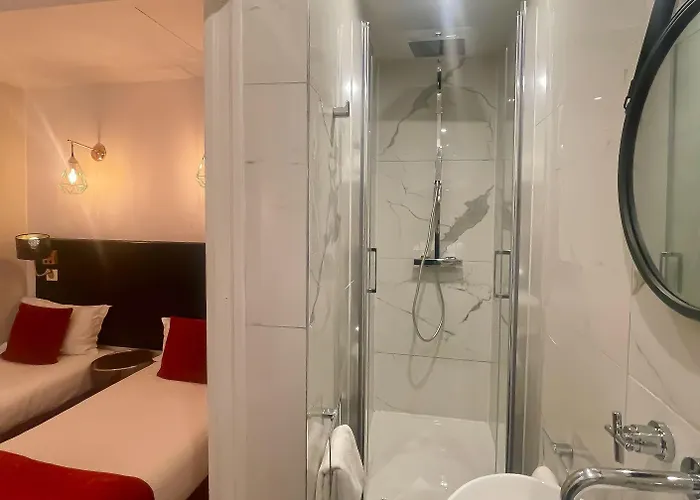 Eiffel Rive Gauche Париж