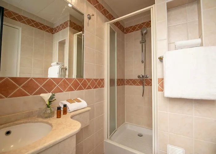 Отель Eiffel Rive Gauche 3*