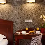Hotel Eiffel Rive Gauche 3*