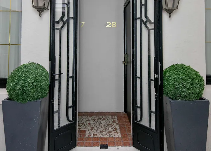 Eiffel Rive Gauche 3*